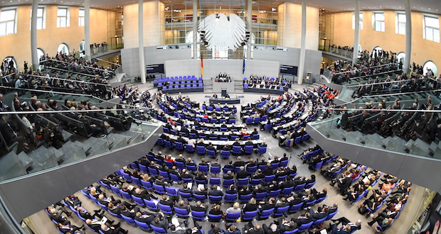 Full House: Am 24. Oktober 2017 konstituierte sich der 19. Deutsche Bundestag in Berlin (c) dpa/Ralf Hirschberger