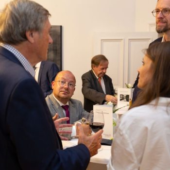 Wolfgang Gerhardt, Frank Müller-Rosentritt, Jan Strecker, Nina Heinrichs (v. l.)